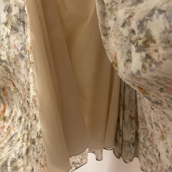 CO Spring Summer 2020 Floral Skirt - Picture 4 of 6